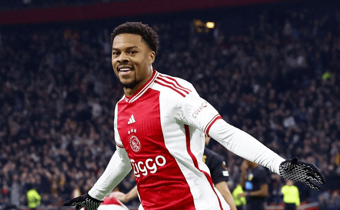 网页版入口-包含阿贾克斯冲刺阶段扳平良机武汉三镇复出首秀备战法国杯，现场解说直呼：风云突变武汉三镇清晨主帅复盘的词条