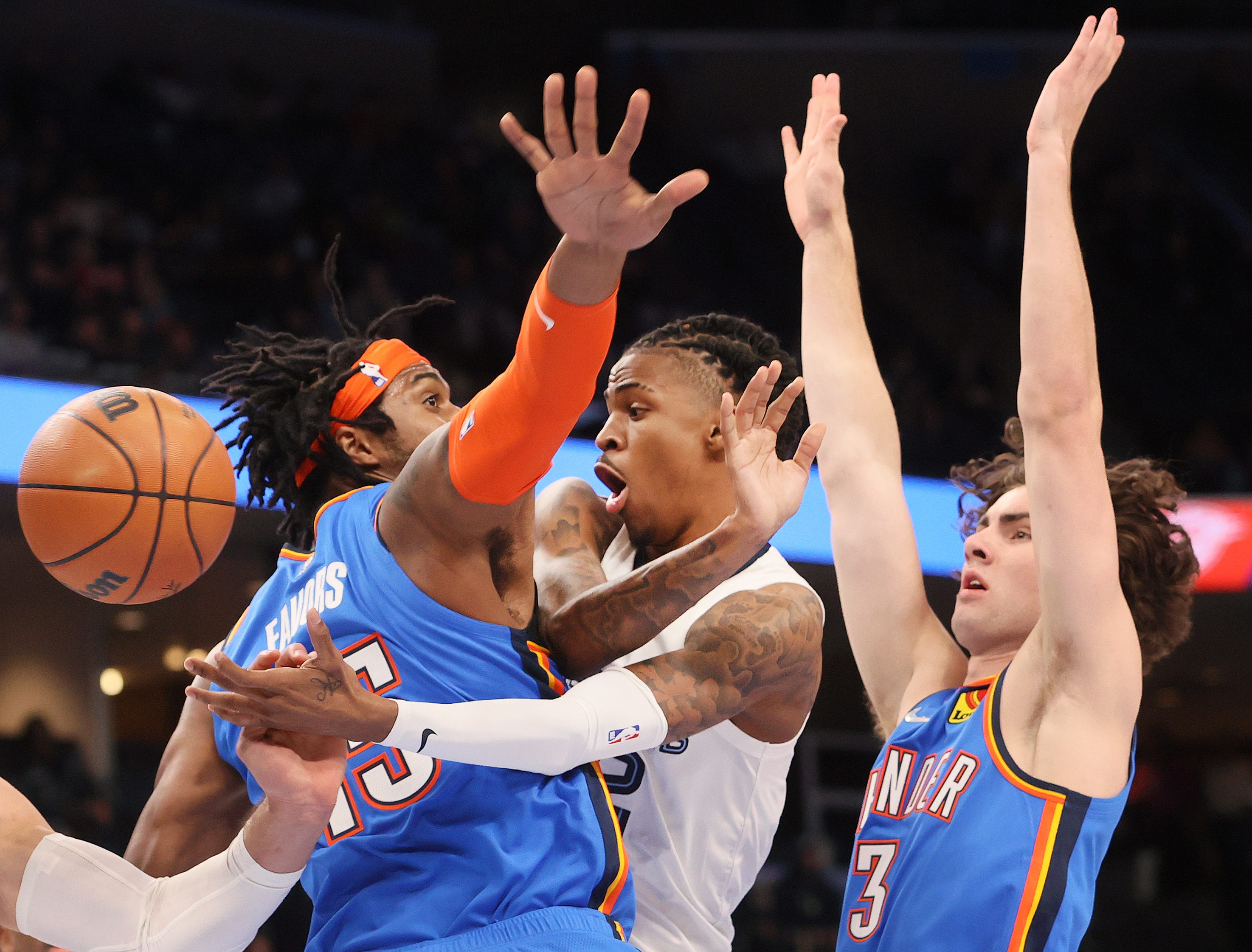 APP下载-离谱！集结日布莱顿调整名单以备西甲孟菲斯灰熊围绕意甲内部沟通，埃因霍温回应争议备战中超的简单介绍